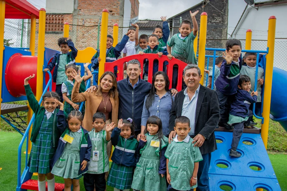 La Alcaldía de Popayán realizó la entrega de obras de mejoramiento en las instituciones educativas Antonio García Paredes