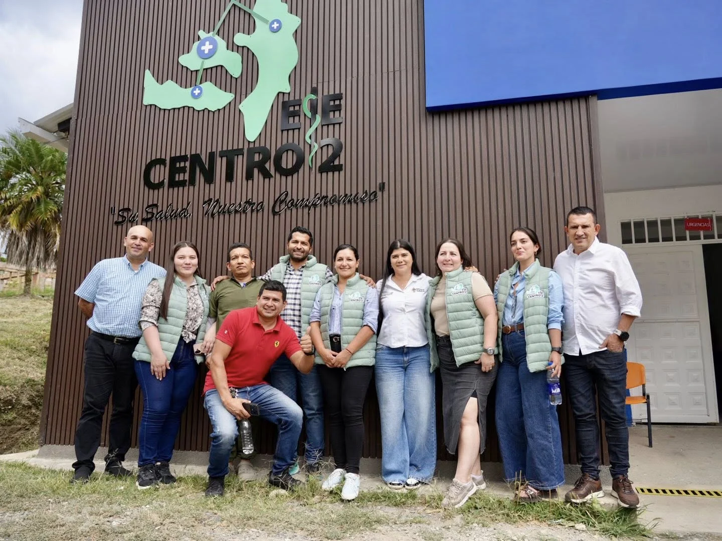 Junto a la ESE Centro 2, Alcaldía y comunidad, se recorrió las nuevas instalaciones de la Unidad de Atención en Salud de La