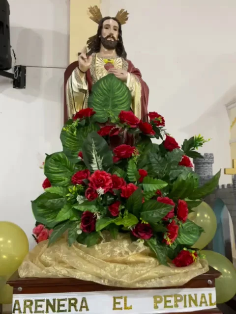 Miles de piadosos y creyentes del Sagrado Corazón de Jesús, se congregarán al pie de las imágenes para su veneración durante los días 12, 13 y 14 de junio, en diferentes partes del mundo en especial