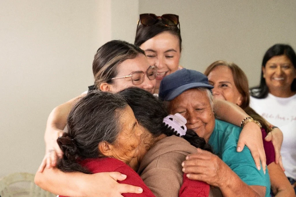 La Secretaría de la Mujer y la Oficina de Gestión Social a través del modelo itinerante del Sistema Municipal de Cuidado, continúa afianzando su presencia en los territorios con estrategias que promueven el bienestar emocional, el autocuidado y el reconocimiento de quienes desempeñan labores de cuidado.