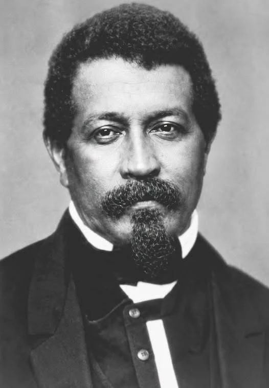 Fue militar, escritor, periodista, historiador y político colombiano. Es una figura fundamental de la historia nacional por haber sido el primer y, hasta hoy, único presidente afrodescendiente de Colombia. Además de su carrera política, fue un destacado intelectual y autor de la primera novela colombiana de la que se tiene registro.