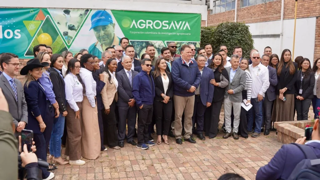 En el Consejo Nacional de secretarios de Agricultura (CONSA), liderado por el ministro de Agricultura y Desarrollo Rural, Indalecio Dangond, la directora general de la Agencia Nacional de Tierras —ANT—, Lina María Garrido, cuestionó los resultados de la pasada administración en materia de acceso y formalización de tierras y aseguró que la entidad entra en una nueva etapa: pasar de las promesas y los incumplimientos a resultados concretos para el campo de la Patria Milagro.