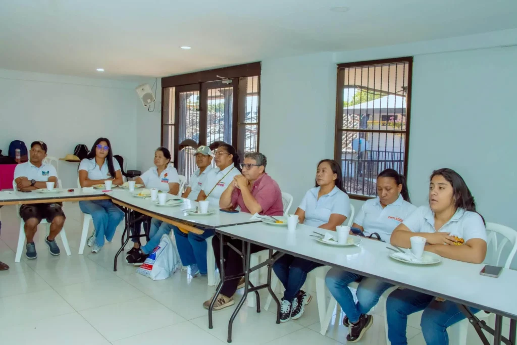 La Administración Municipal liderada por el Ing. Luis Eduardo Grijalba Muñoz, a través de la Secretaría de Fomento Económico y Agroambiental, realizó un espacio de seguimiento y concertación con integrantes de la Asociación de Productores de Cholados ASPROCHOLADOS.