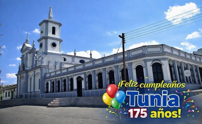 Este jueves 24 de septiembre de 2026, Tunía conmemoró 175 años de historia, tomando como referencia el 24 de septiembre de 1851, fecha en la que la población fue trasladada desde el antiguo sector de Pueblo Viejo hasta el lugar donde actualmente se encuentra.