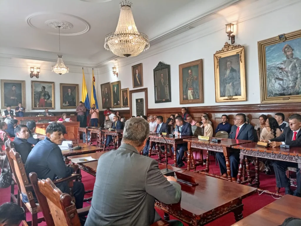 El concejo de Popayán adelantó la socialización del proyecto de Acuerdo del municipio del aumento de los subsidios del alcantarillado, en el marco de las sesiones extraordinarias, el Proyecto de Acuerdo que busca fortalecer la protección económica de los hogares pertenecientes a los estratos 1, 2 y 3.