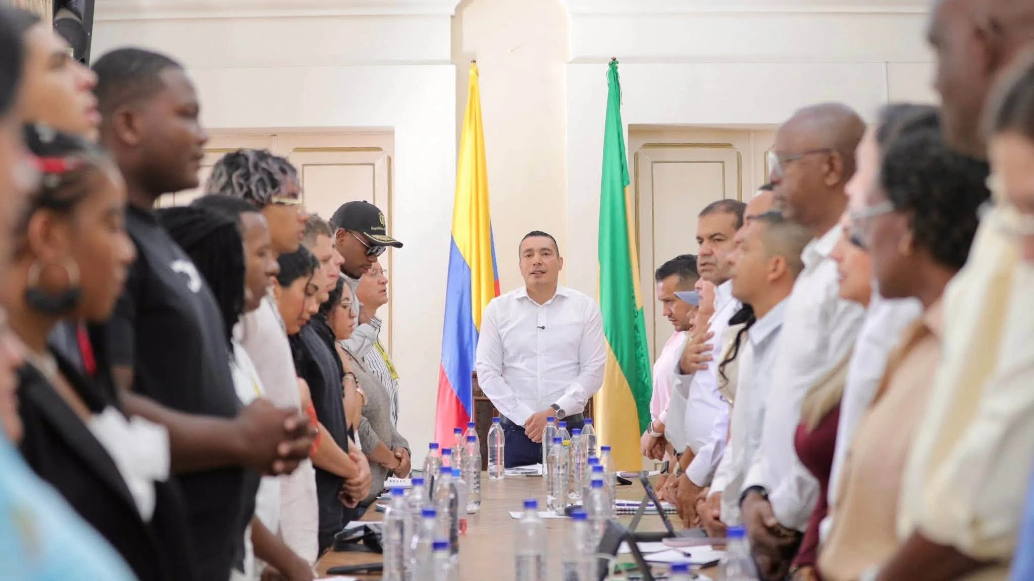 El gobernador, Octavio Guzmán, junto a los voceros y representantes departamentales de Juventud, instaló la primera sesión del consejo
